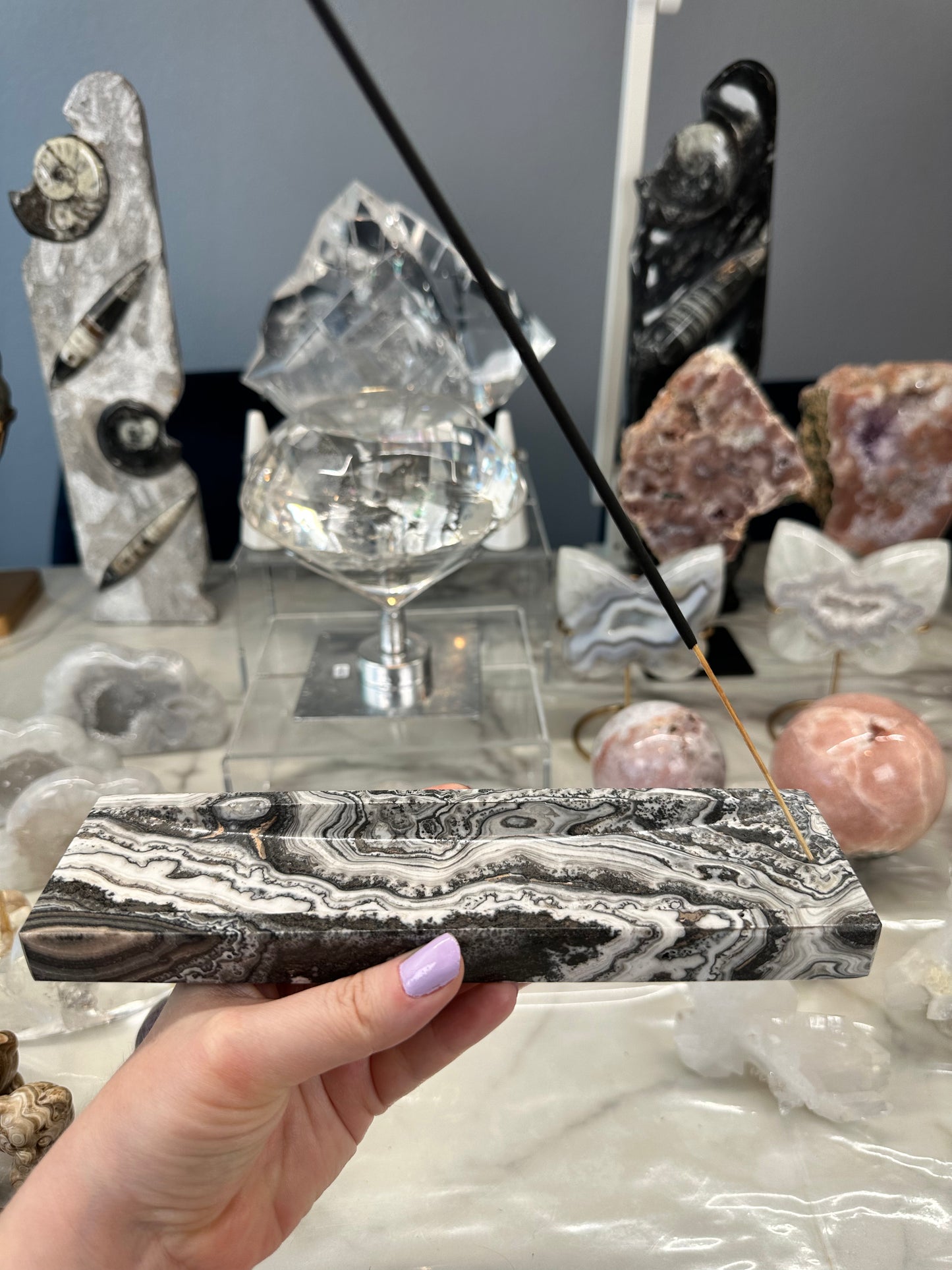 Banded Calcite Incense Holder D