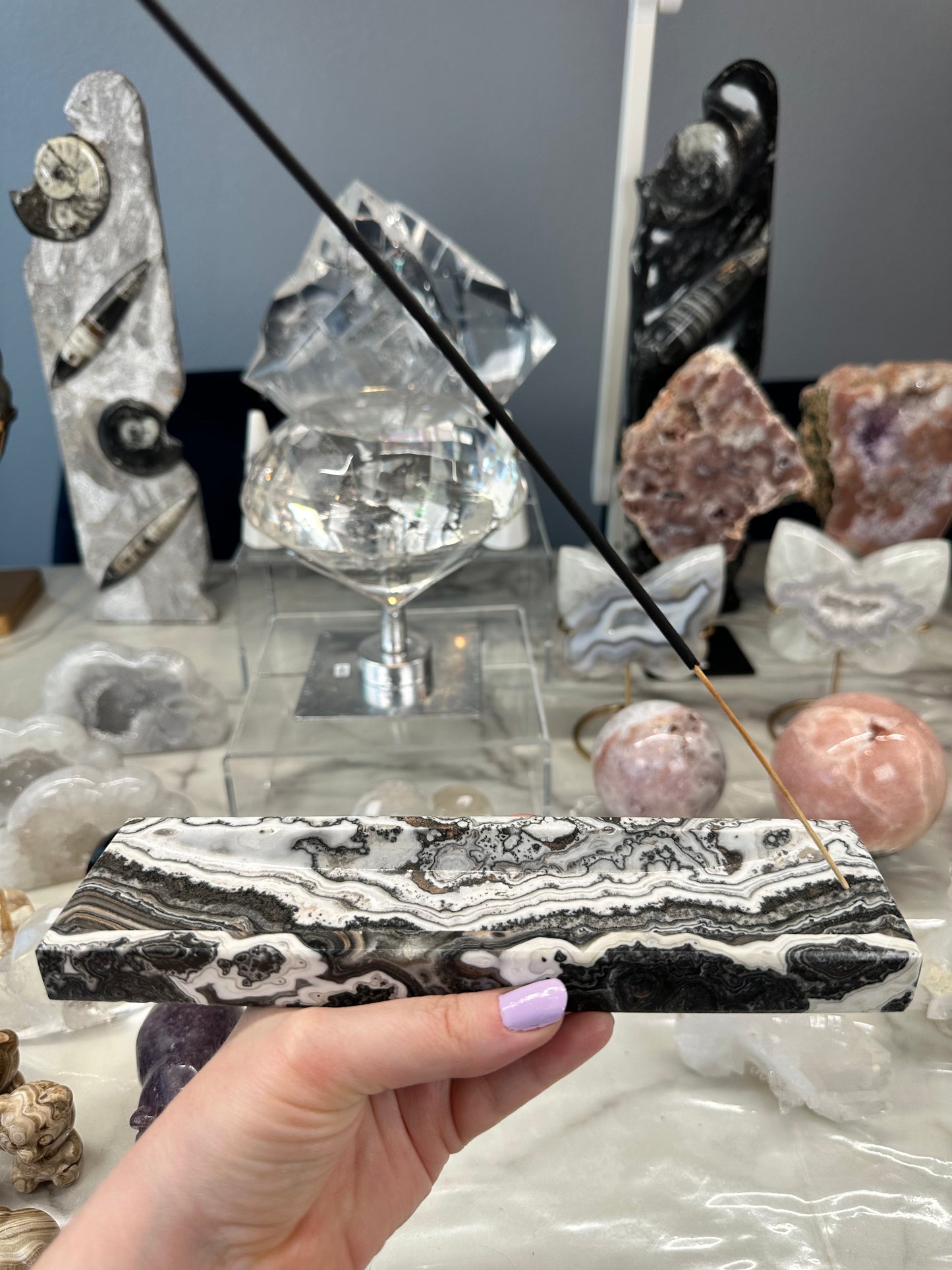 Banded Calcite Incense Holder C