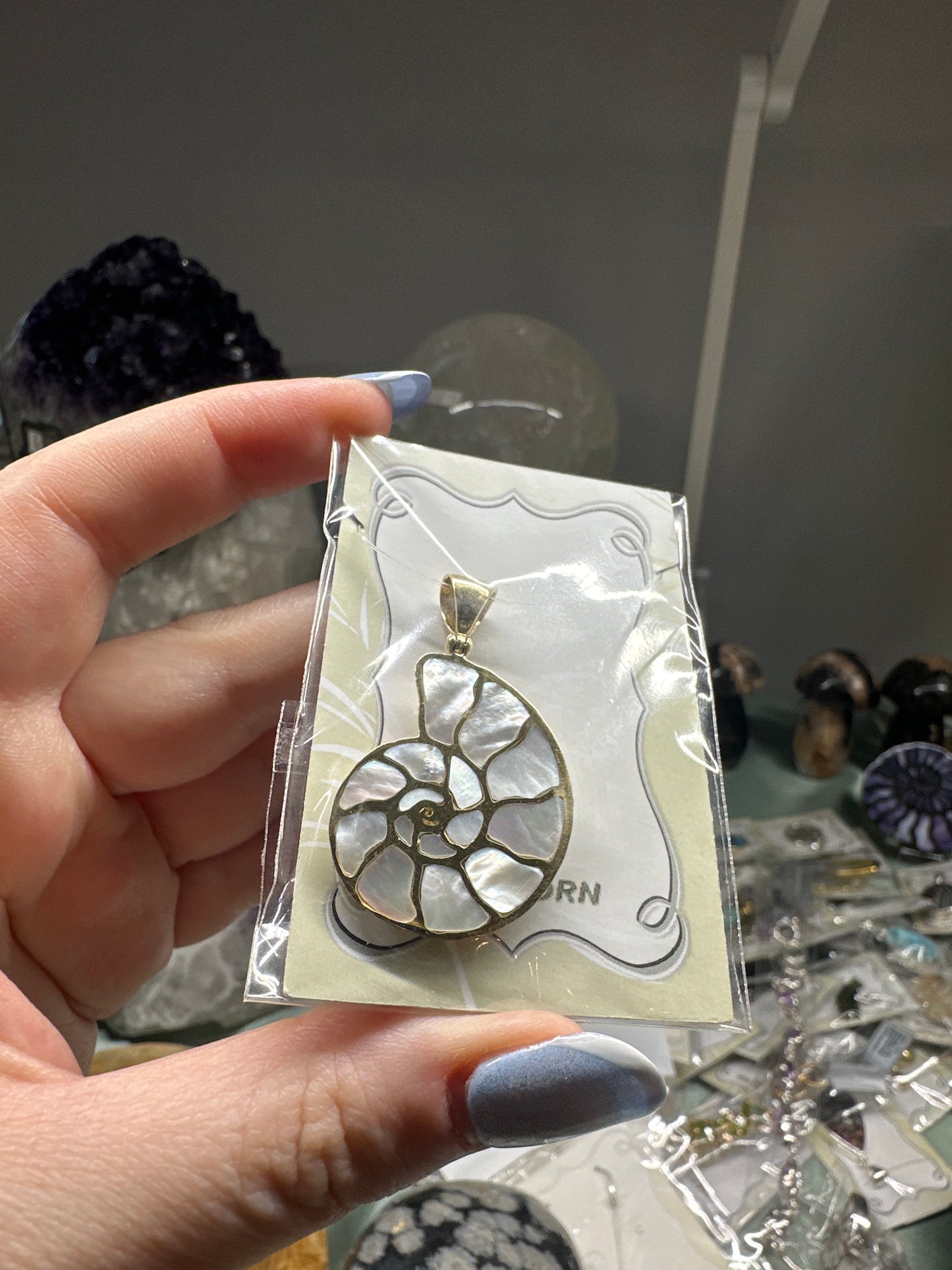 Mother of Pearl on Nordic Gold
