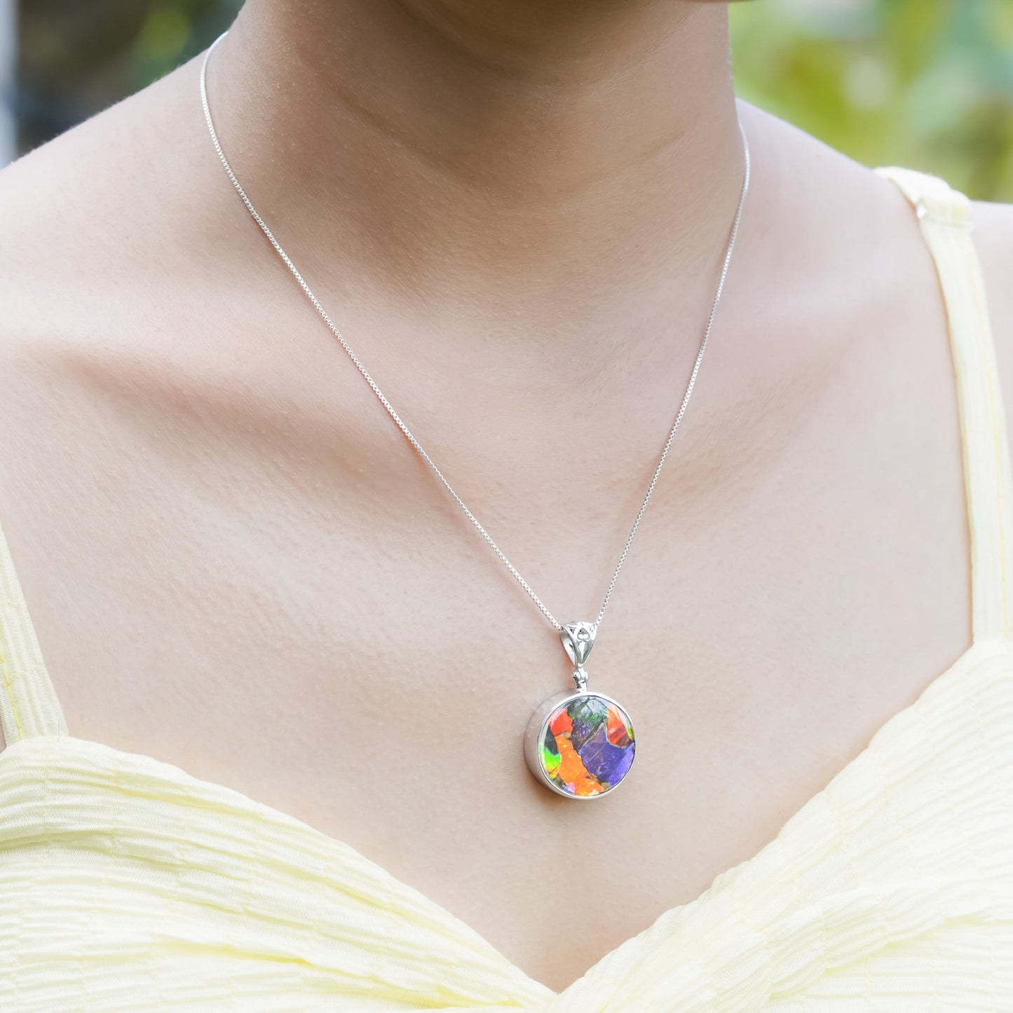 Starborn Ammolite and Sterling Silver Round Pendant with Filigree Bail