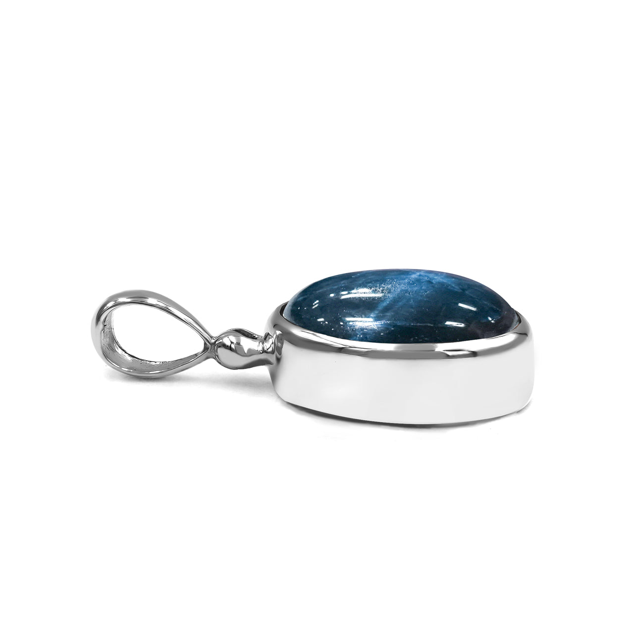 Starborn Star Sapphire Oval Pendant in Sterling Silver