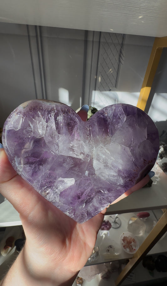 Amethyst Heart with Natural Keyhole Formation