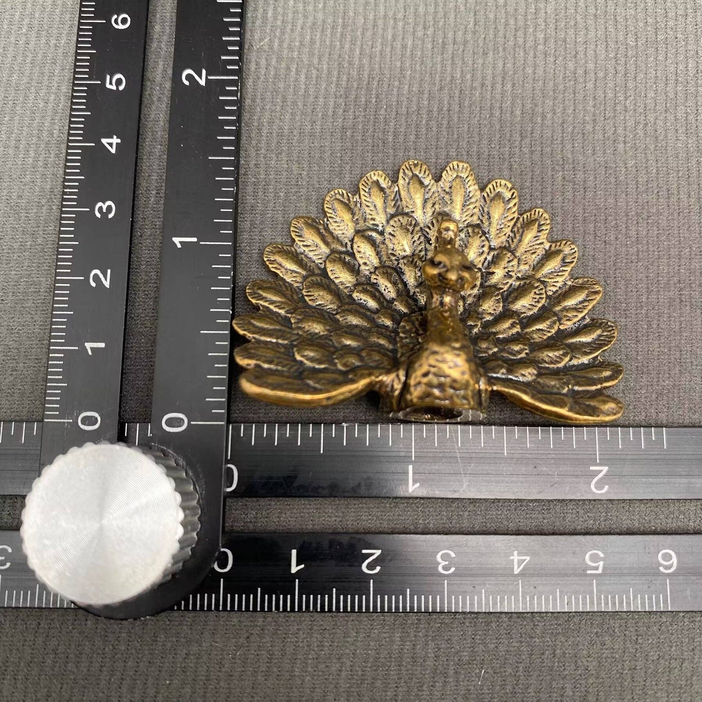 Peacock Spreading Its Tail Brass Crafts Desktop Ornaments