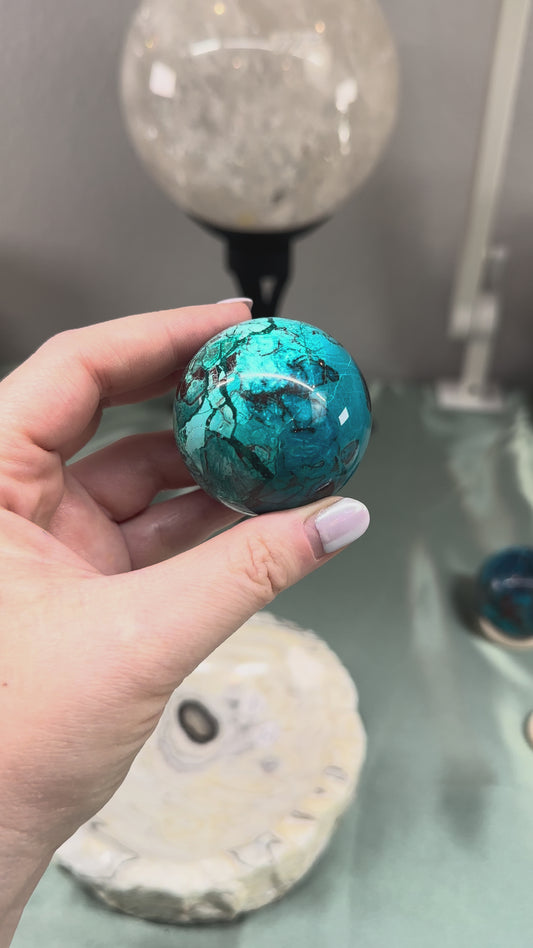 Quantum Quattro Sphere